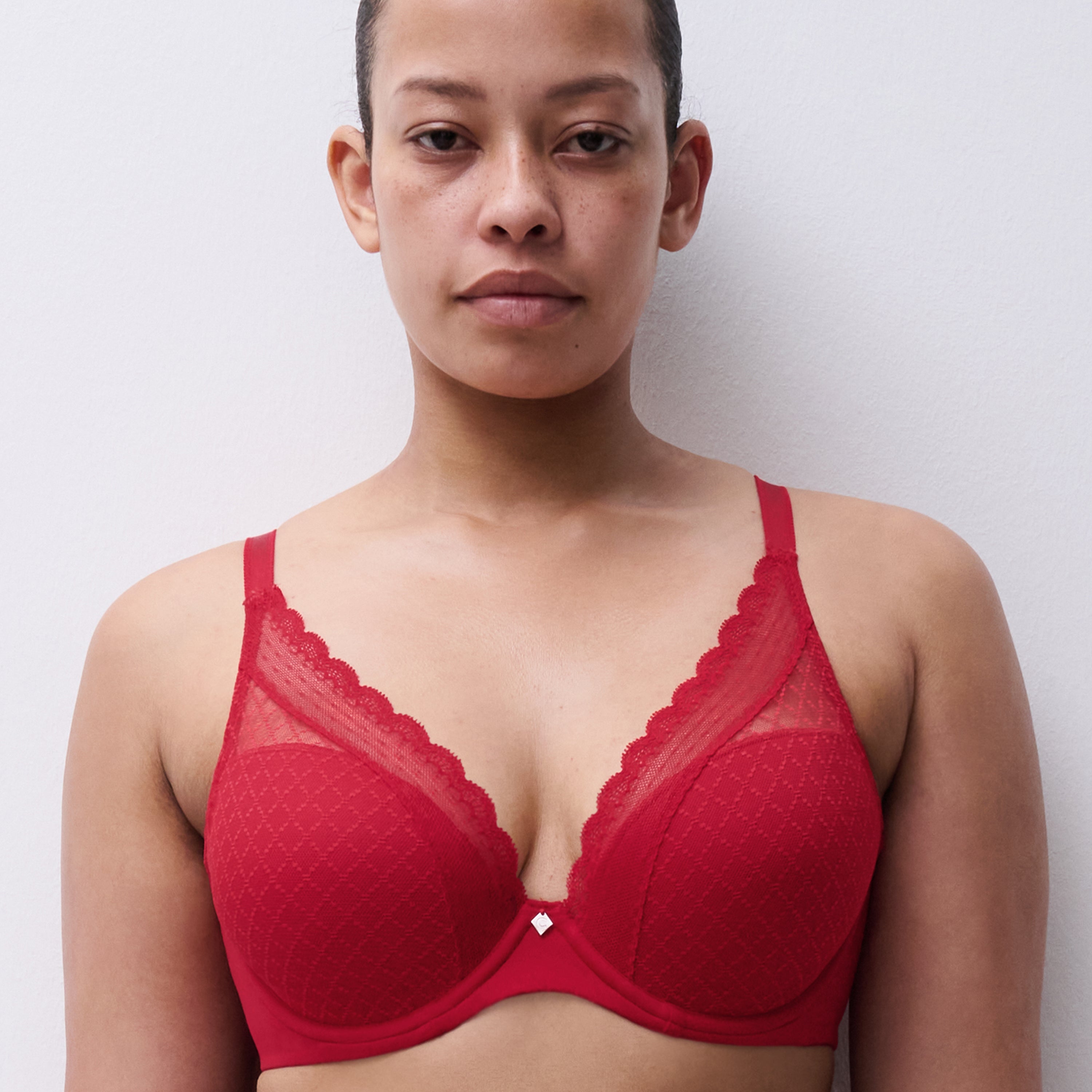 Chantelle Norah Chic Plunge T-Shirt Bra - Poppy Red Molded Cup Chantelle 30D POPPY RED