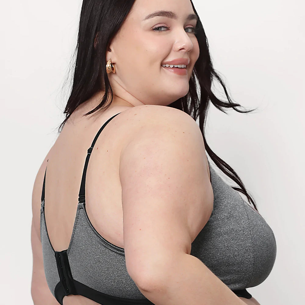 Curvy Couture Medium Impact Sports Bra Bra Fittings by Court