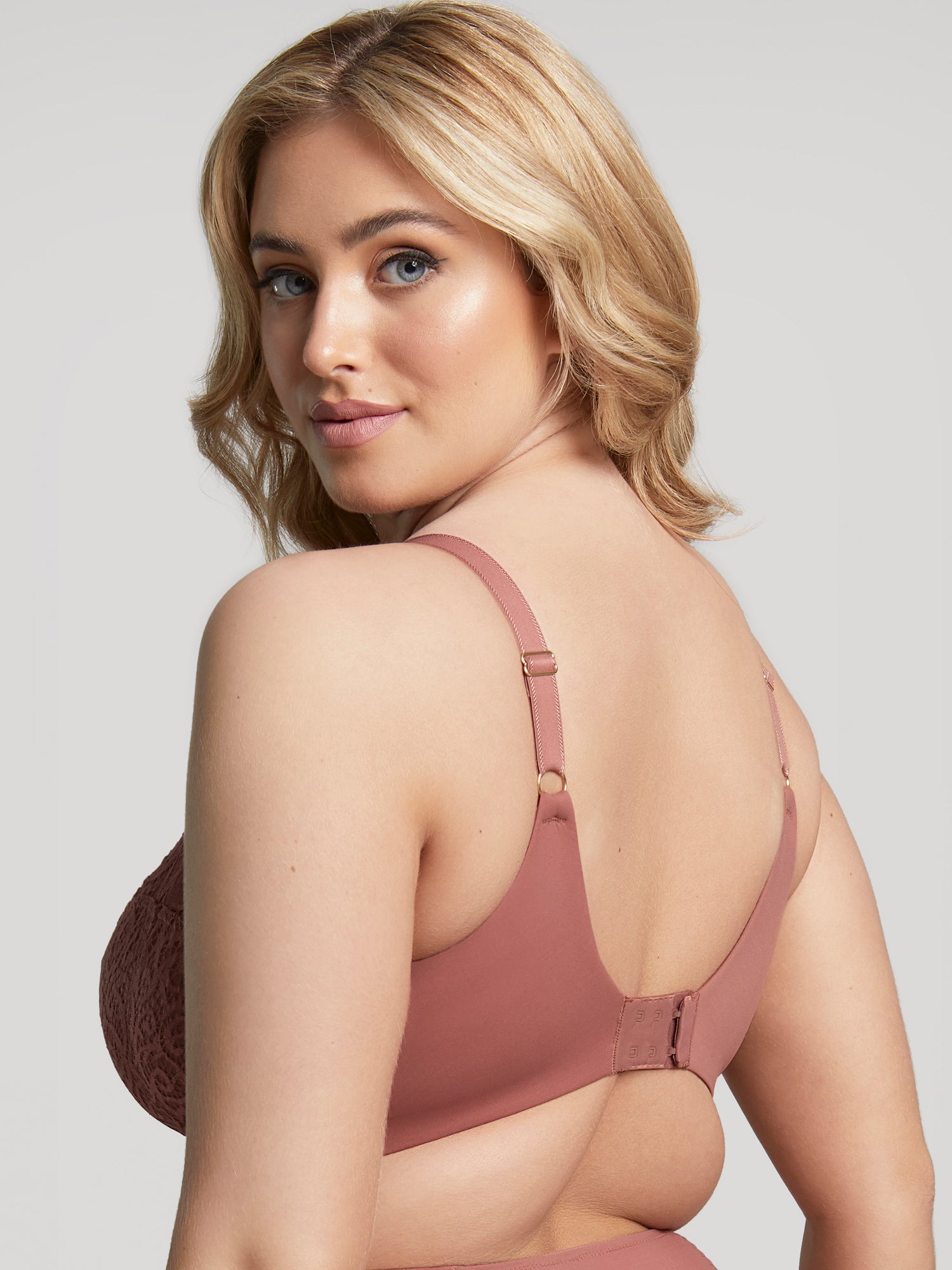 Sculptresse by Panache Estel *Final Sale* Sculptresse