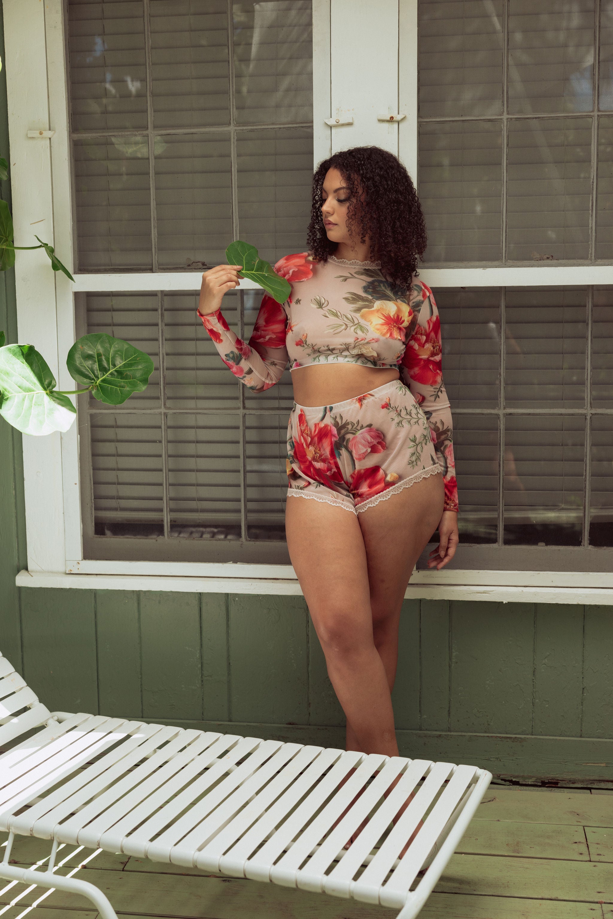 Kilo Brava Mesh High Waisted Short *Final Sale Bra Fittings by Court 8 US / 12 UK (M) 3D Floral