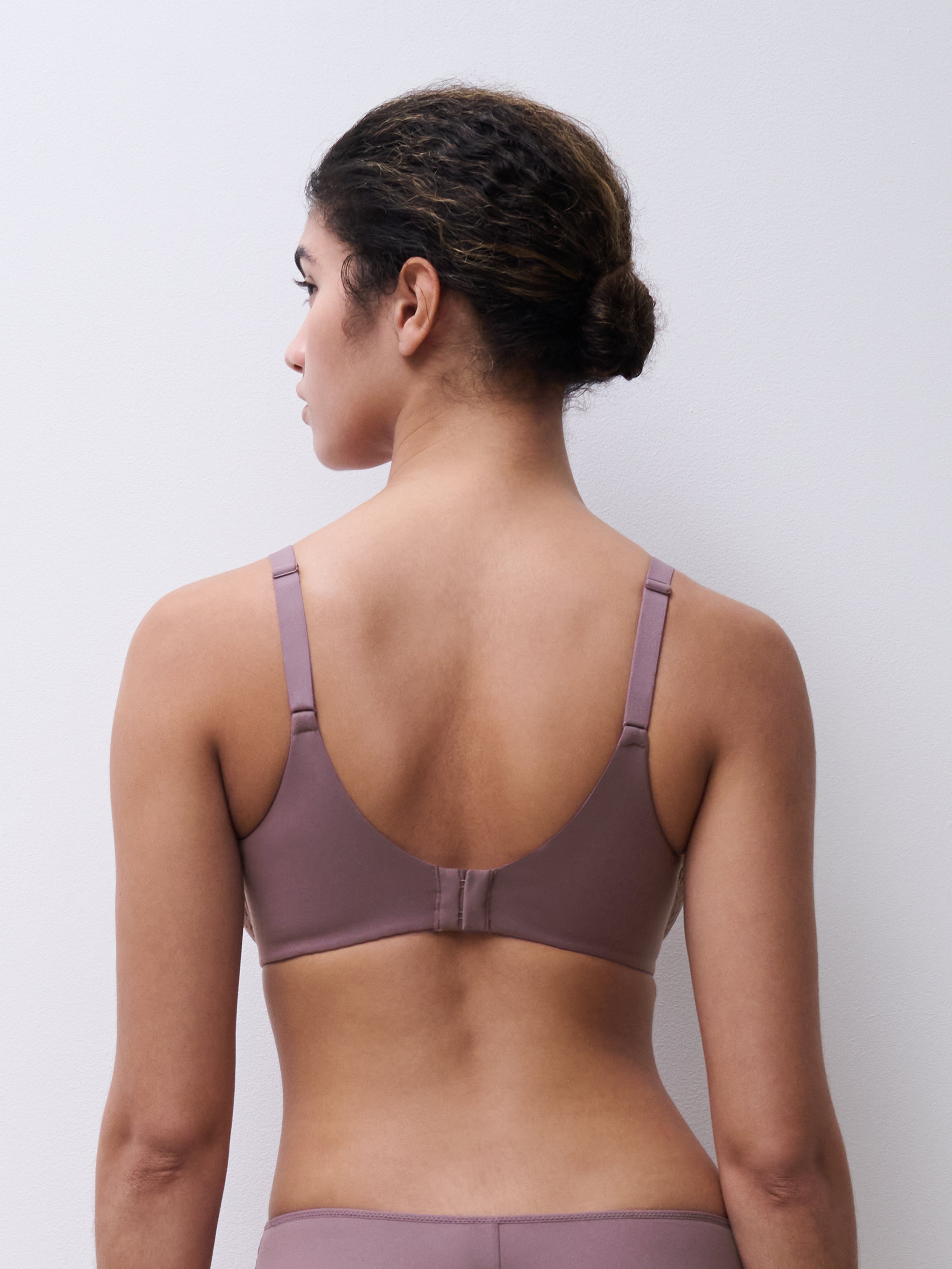 Chantelle Norah Comfort Thong - Hyacinth Chantelle