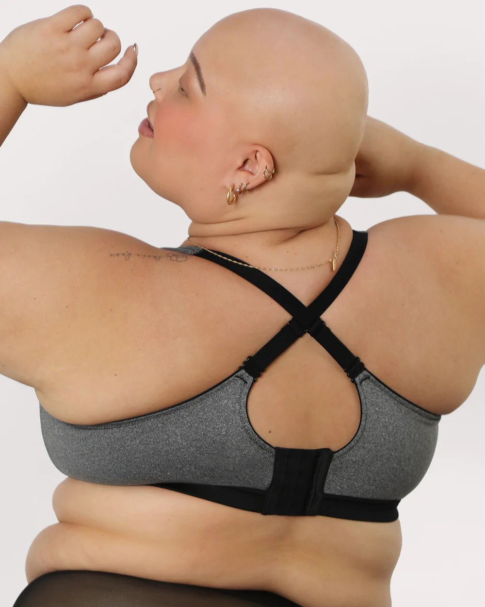 Curvy Couture Confident Wireless Sports Bra #1248 – Black/Silver, Women's Sizes C-H (NWT)